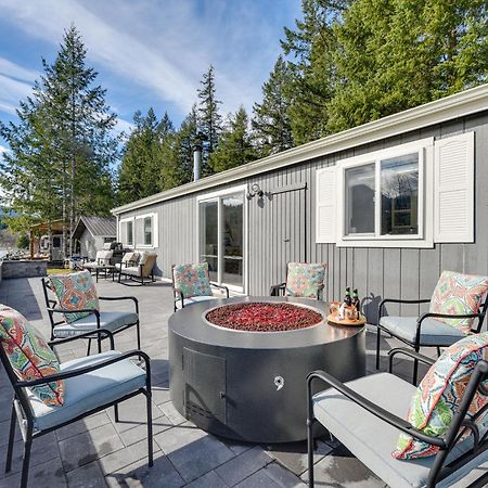 פקווד Riverfront Home With Deck, Near Mount Rainier! מראה חיצוני תמונה