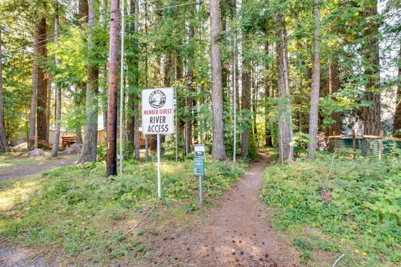 פקווד Riverfront Home With Deck, Near Mount Rainier! מראה חיצוני תמונה